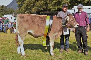 Miss Rind OB_ Lorento Lilli von Josef Kempf Isenthal CH 120.1536.8945.6